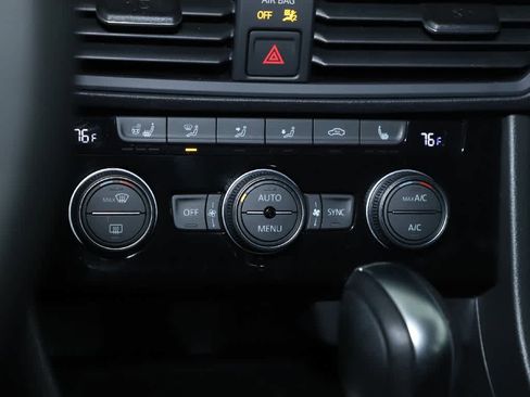 Certified 2021 Volkswagen Jetta SE w/ SE Cold Weather Package image 26