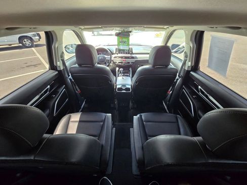 Used 2021 Kia Telluride S AWD/4WD image 46