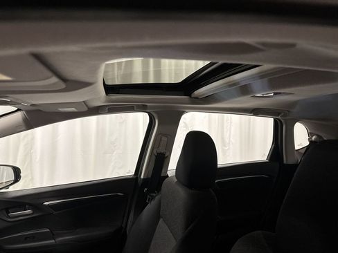 Used 2015 Honda Fit EX image 28