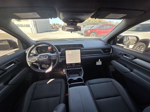 New 2026 GMC Terrain AT4 w/ Convenience Package III image 27