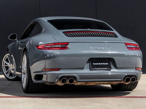 Certified 2018 Porsche 911 Carrera S image 3