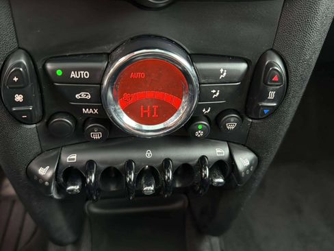 Used 2011 MINI Cooper Hardtop image 26