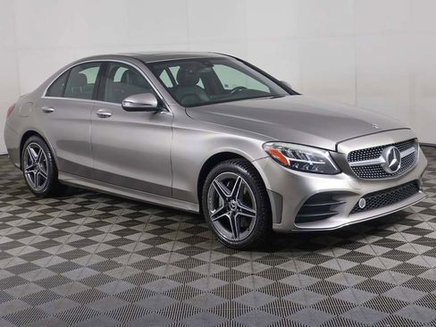 Used 2020 Mercedes-Benz C 300 4MATIC Sedan image 2