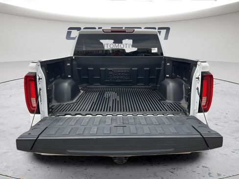Used 2025 GMC Sierra 1500 SLT image 10