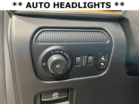 Certified 2024 Jeep Grand Wagoneer L Series III image 36