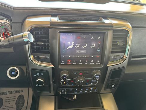 Used 2018 RAM 2500 Laramie w/ Sport Appearance Group AWD/4WD image 16