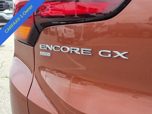 Used 2020 Buick Encore GX Essence w/ Experience Buick Package AWD/4WD image 11