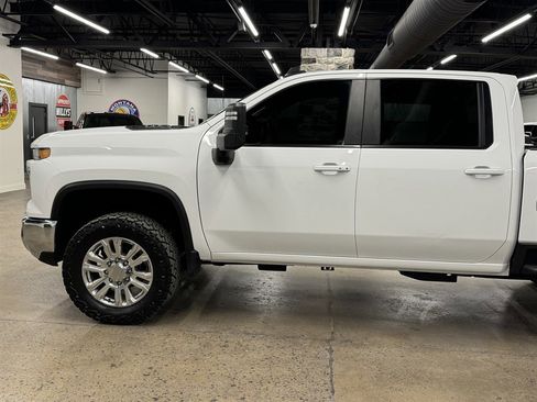 Used 2024 Chevrolet Silverado 2500 LT w/ All Star Edition image 5