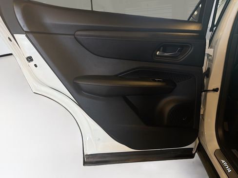 Used 2024 Nissan Ariya AWD image 27