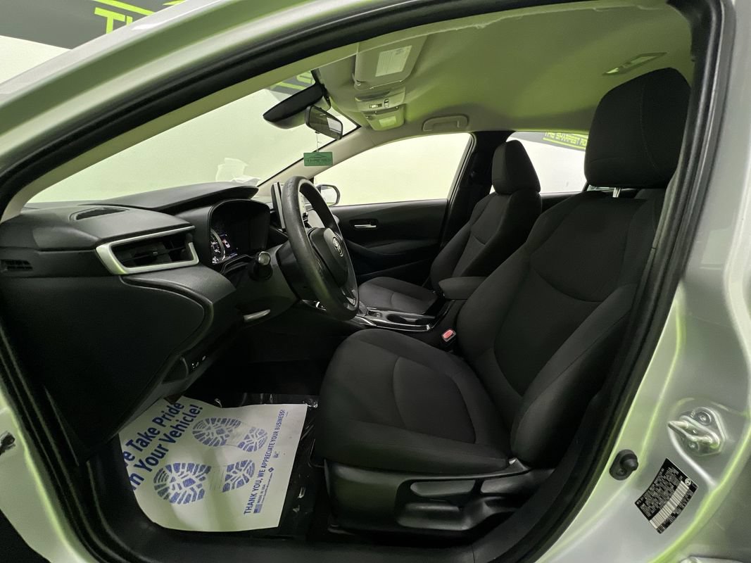 Used 2021 Toyota Corolla LE FWD image 17