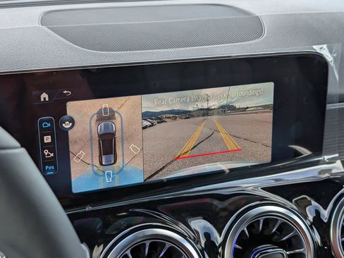 New 2026 Mercedes-Benz GLB 250 4MATIC image 18