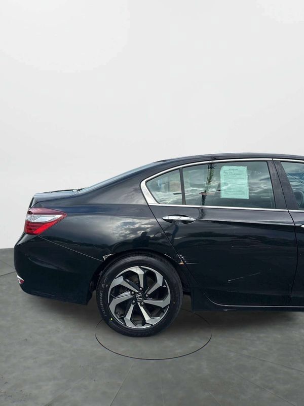 Used 2016 Honda Accord EX image 29