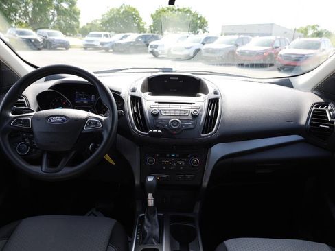 Used 2017 Ford Escape SE FWD image 14