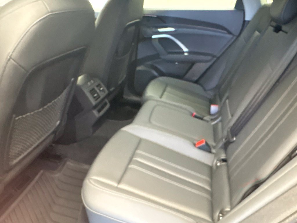 Used 2025 Audi Q5 Premium w/ Convenience Package AWD/4WD image 21