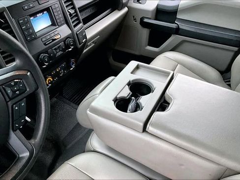 Used 2022 Ford F350 XL w/ Power Equipment Group image 15