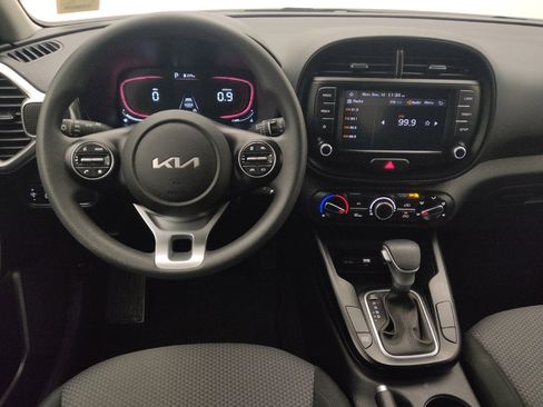 Used 2023 Kia Soul LX image 22