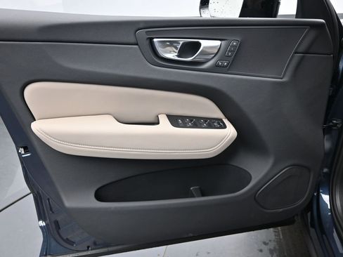 New 2026 Volvo XC60 B5 Plus w/ Protection Package Premier image 22