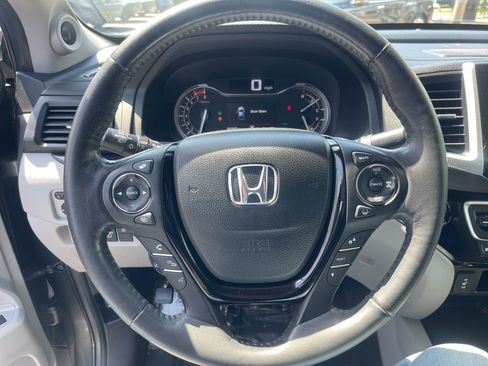 Used 2019 Honda Ridgeline RTL-E image 11