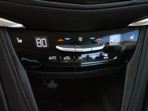 Used 2017 Cadillac XT5 Luxury w/ Driver Awareness Package image 24