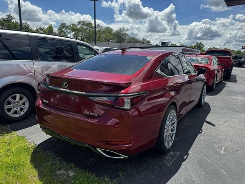 Used 2019 Lexus ES 350 F Sport w/ Accessory Package 2 FWD image 3