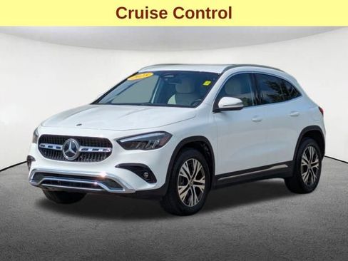 Used 2025 Mercedes-Benz GLA 250 4MATIC image 10