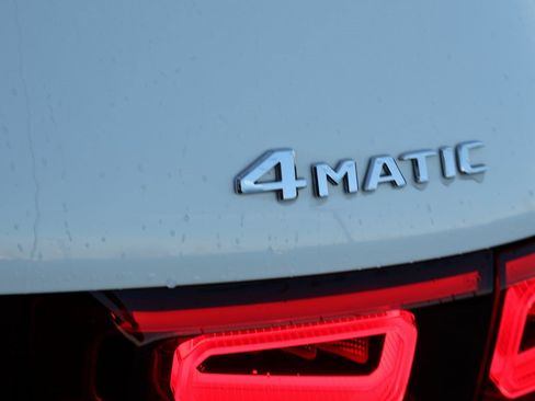 Certified 2022 Mercedes-Benz GLB 250 4MATIC image 10