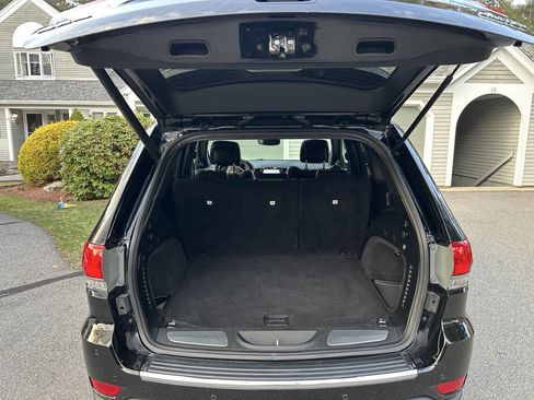 Used 2019 Jeep Grand Cherokee Limited image 26