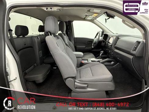 Used 2024 Nissan Frontier S w/ S Utility Package image 43