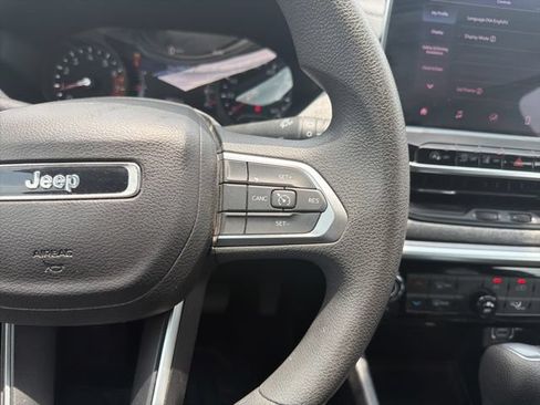 Used 2024 Jeep Compass Sport AWD/4WD image 29