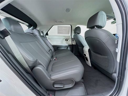 New 2025 Hyundai Ioniq 5 SEL image 44