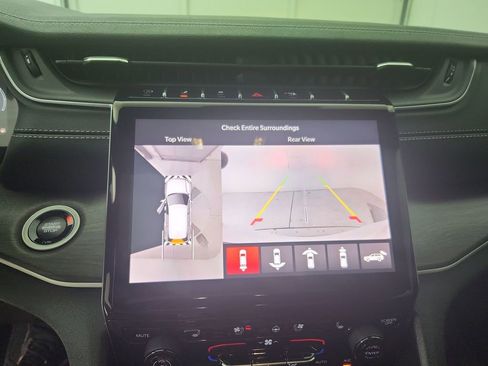 New 2025 Jeep Grand Cherokee L Limited w/ Luxury Tech Group II image 25