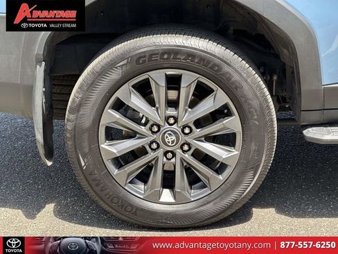 Used 2025 Toyota Land Cruiser w/ Premium Package AWD/4WD image 11