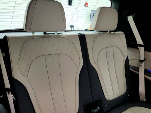 Used 2023 BMW X7 M60i w/ Executive Package AWD/4WD image 23