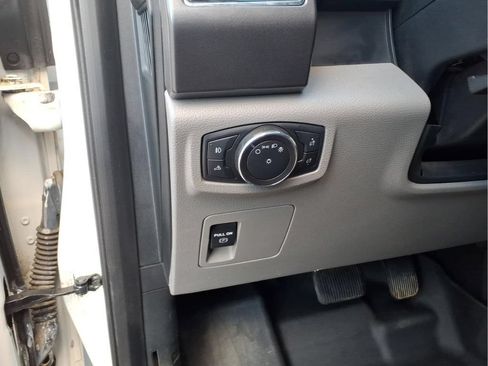 Used 2018 Ford F150 XLT AWD/4WD image 16