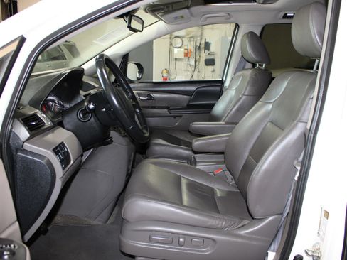 Used 2016 Honda Odyssey EX-L image 9