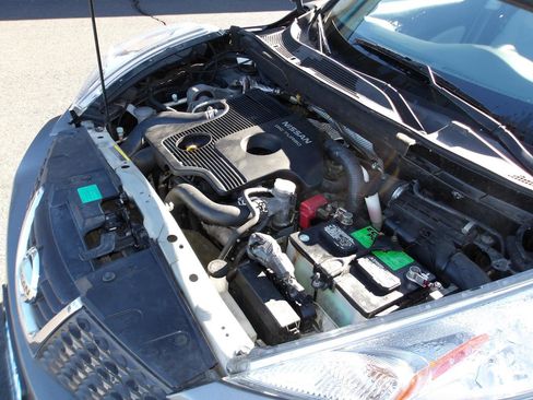 Used 2011 Nissan Juke SV FWD image 22