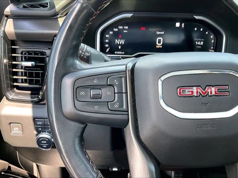 Used 2022 GMC Sierra 1500 AT4 w/ AT4 Premium Package AWD/4WD image 23