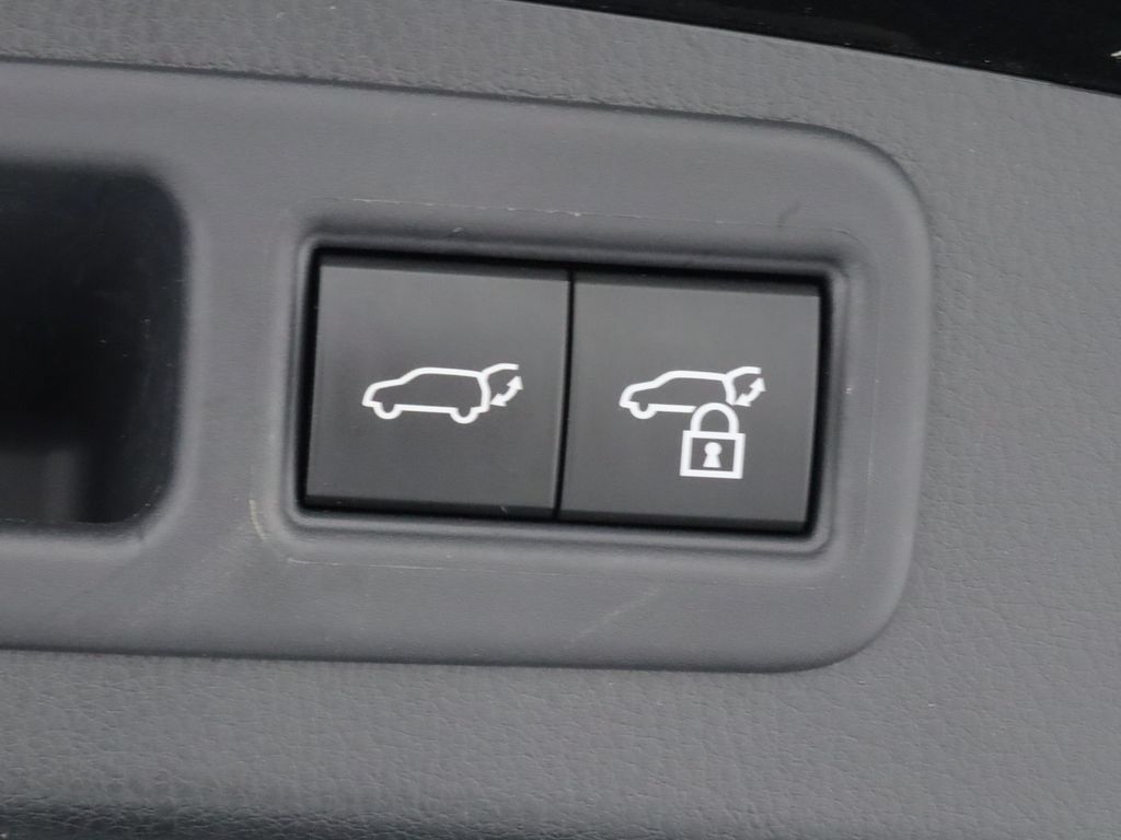 Used 2024 Lexus RX 350 FWD w/ Technology Package image 32