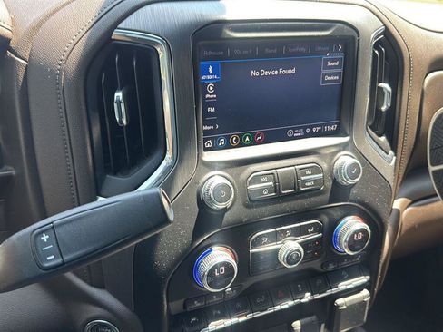 Used 2021 GMC Sierra 1500 Denali w/ Technology Package AWD/4WD image 4