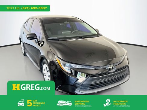 Used 2023 Toyota Corolla LE FWD image 1