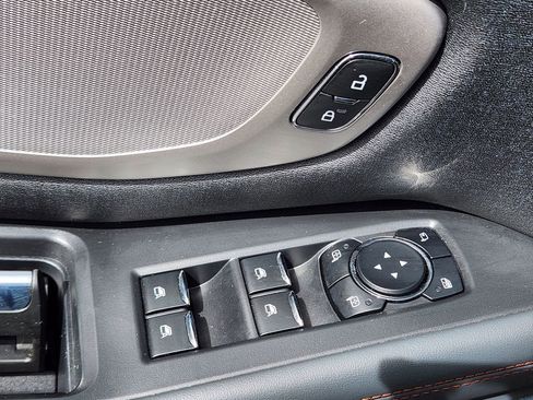 Used 2025 Ford Expedition Max Active image 8