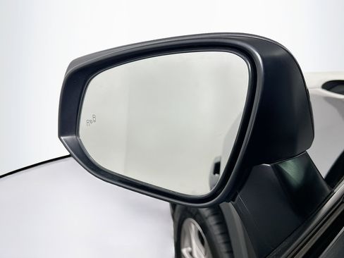 Used 2022 Toyota RAV4 XLE w/ Convenience Package image 16