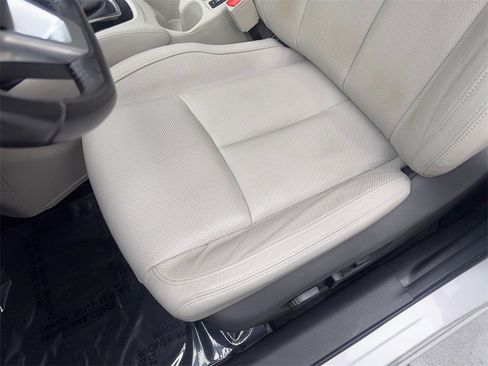 Used 2019 Nissan Rogue Sport SL w/ Premium Package image 30