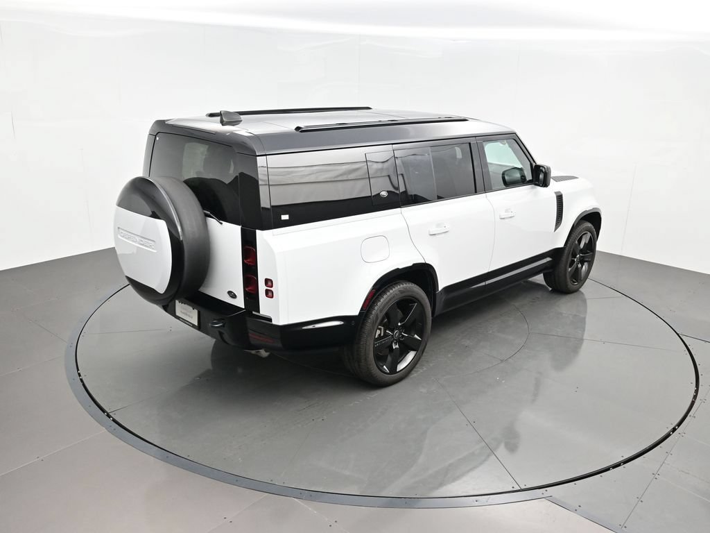 Used 2023 Land Rover Defender 130 X-Dynamic SE AWD/4WD image 51