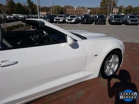 Used 2023 Chevrolet Camaro LT image 28