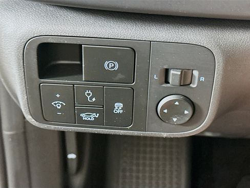 Used 2024 Hyundai Ioniq 6 SEL RWD image 17
