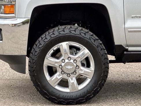 Used 2018 Chevrolet Silverado 2500 LTZ w/ Duramax Plus Package image 33