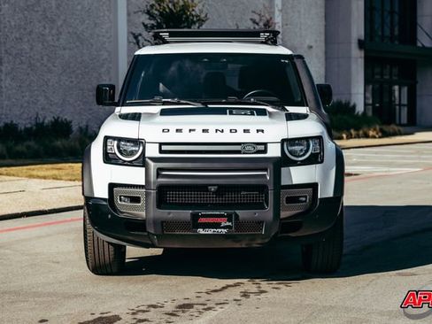 Used 2022 Land Rover Defender 90 X-Dynamic S image 14