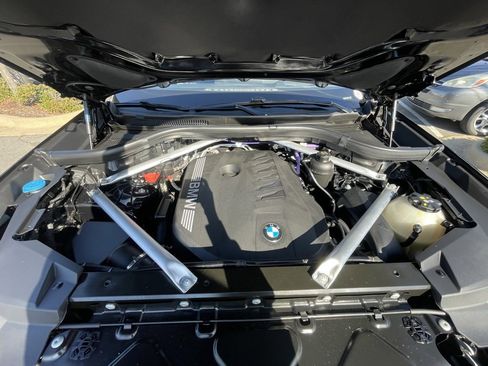 Used 2024 BMW X5 sDrive40i image 32