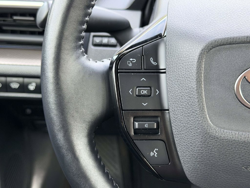 Certified 2023 Toyota Prius XLE FWD image 9
